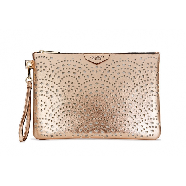 Косметичка-клатч із колекції Victoria's Secret Laser Cut Rose Beauty Pouch