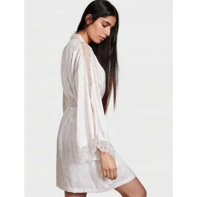Халат з мереживними вставками Victoria's Secret Lace Inset Jacquard Robe, Білий