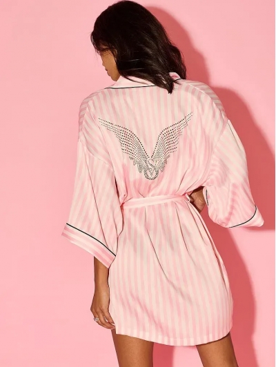 Халат Victoria's Secret Backstage Satin Sparkle Short Robe, Рожева смужка