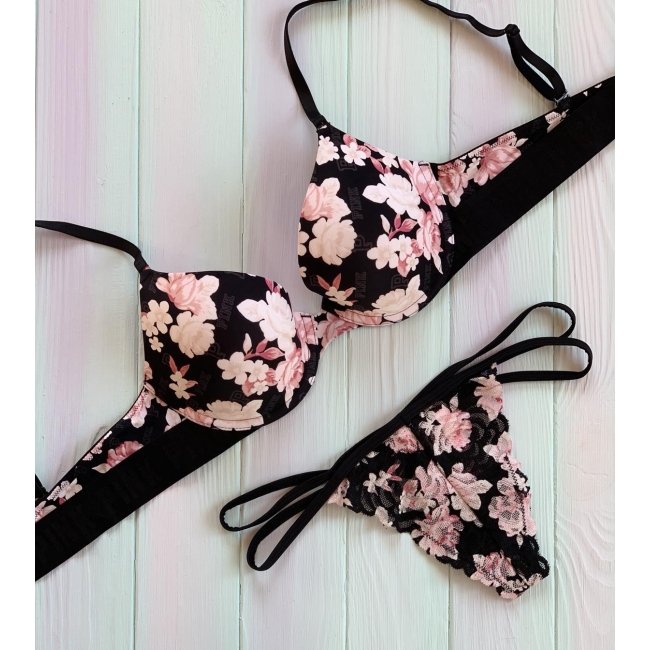 Комплект Victoria's Secret PINK Wear Everywhere Push-Up Bra & Lace Thong