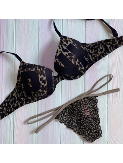 Комплект Victoria's Secret PINK Wear Everywhere Push-Up Bra & Lace Thong