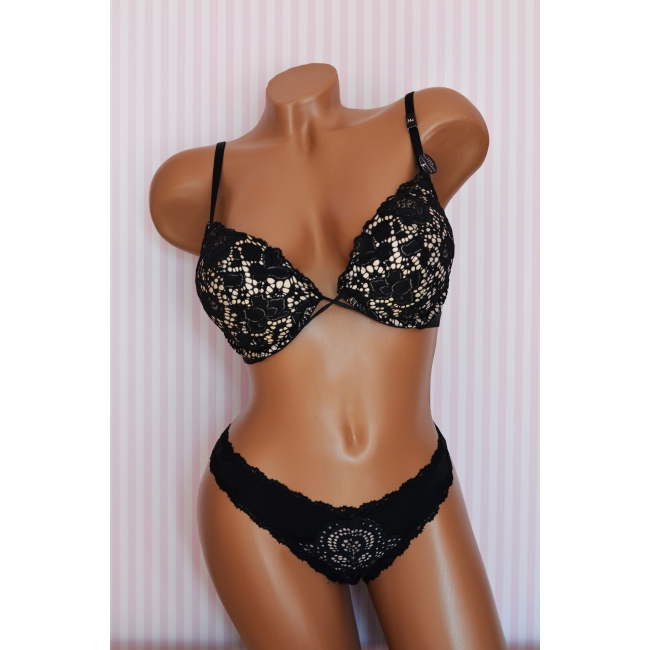 Комплект Victoria's Secret Add-2-Cups Multi-Way Push-Up & Tong Panty